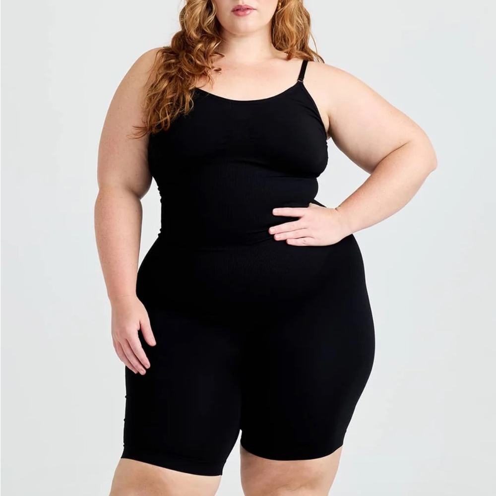 Seamless Black Shapewear Bodysuit